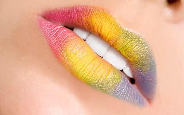 Bright Lips - Lips Makeup - Lips Colors - Colorful Lips